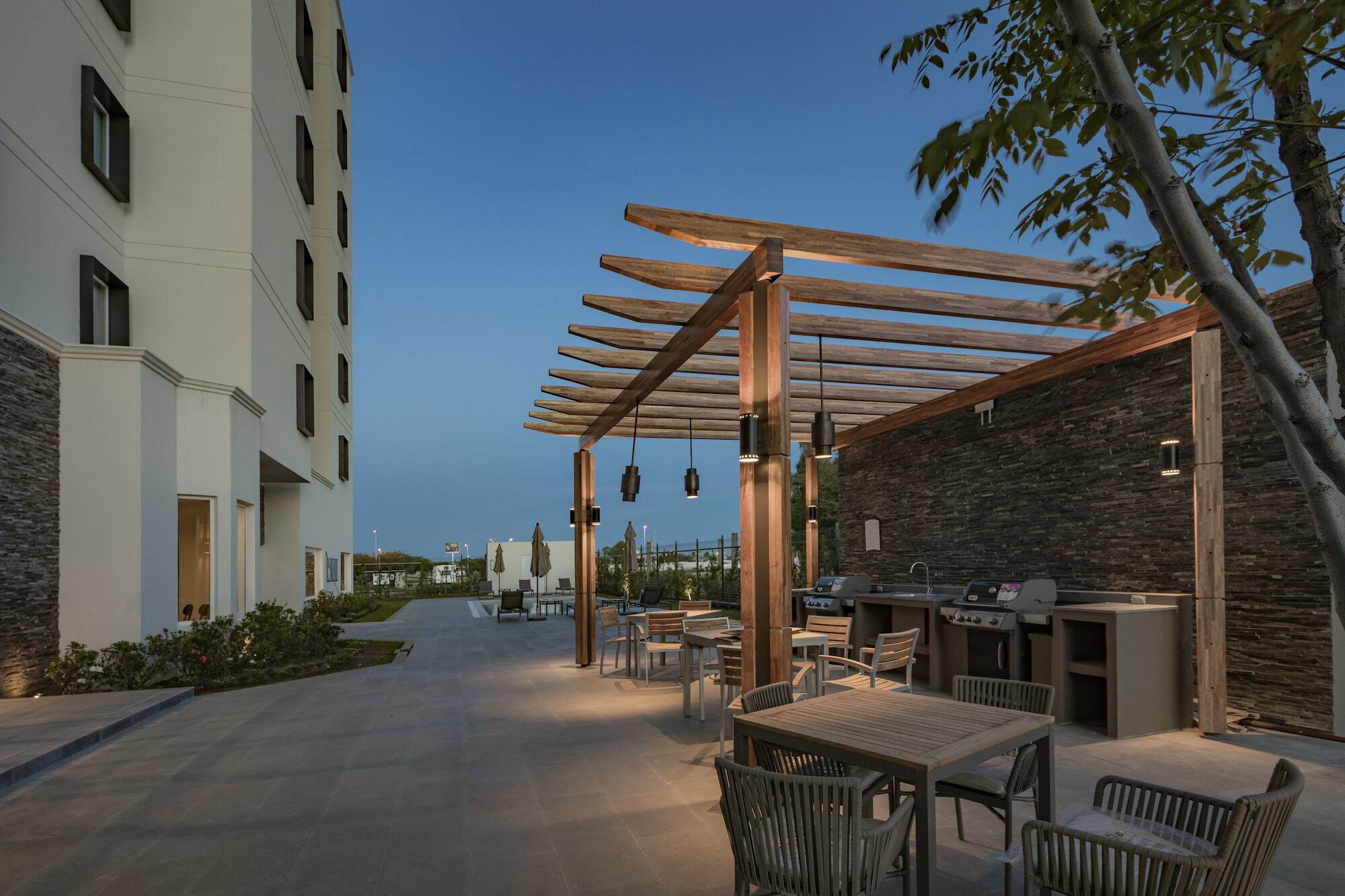 Staybridge Suites Silao By Ihg Dış mekan fotoğraf